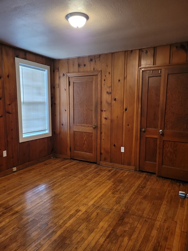 Photo - 4374 Monroe Ave