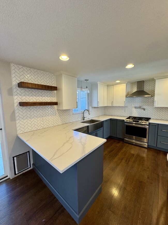 Photo - 935 Fairfield Cir