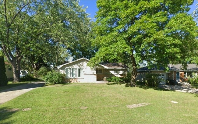 Building Photo - 167 Gwynn St Rental
