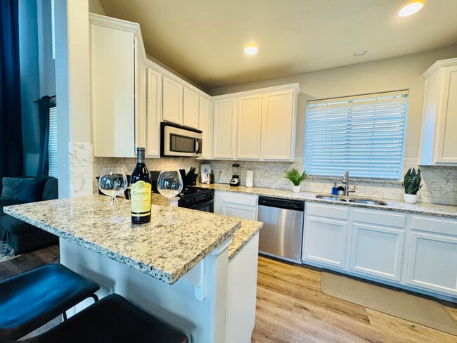 Photo - 2801 Goodwin Ave