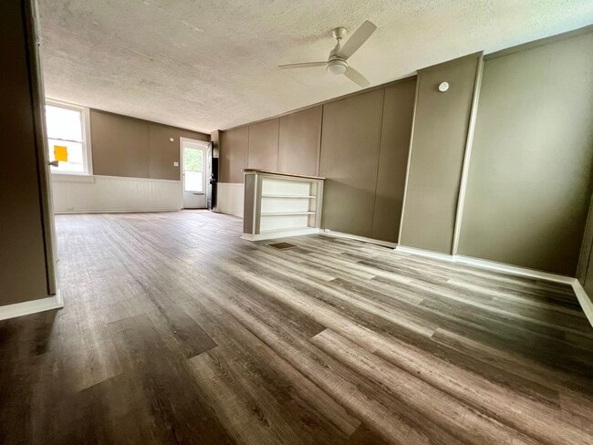 Photo - Stunning 4-Bedroom Townhome in Brookhaven! Available mid-September!