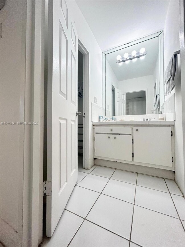 Photo - 100 Lincoln Rd Unit 524