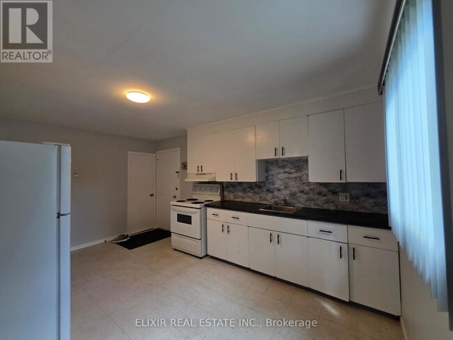 Photo - 362 Grey St Unit 3