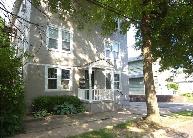 Building Photo - 221 Jensen Ave Unit 3 Rental