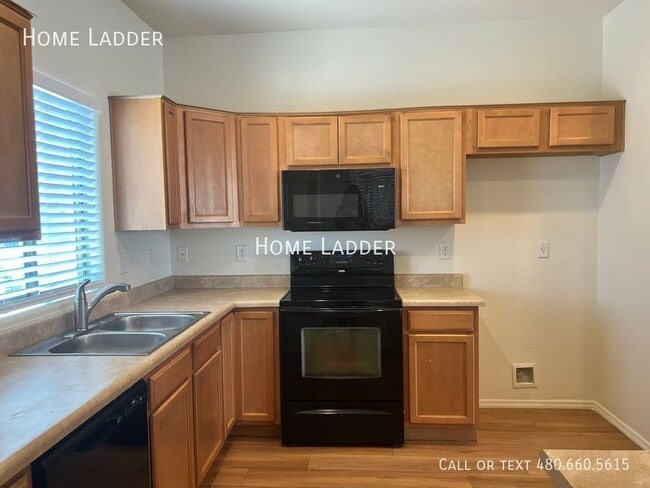 Photo - 2338 E 28th Ave