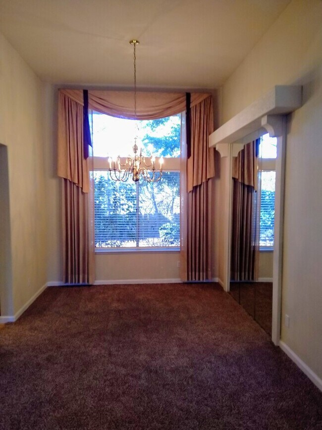 Photo - 6220 Cameo Dr