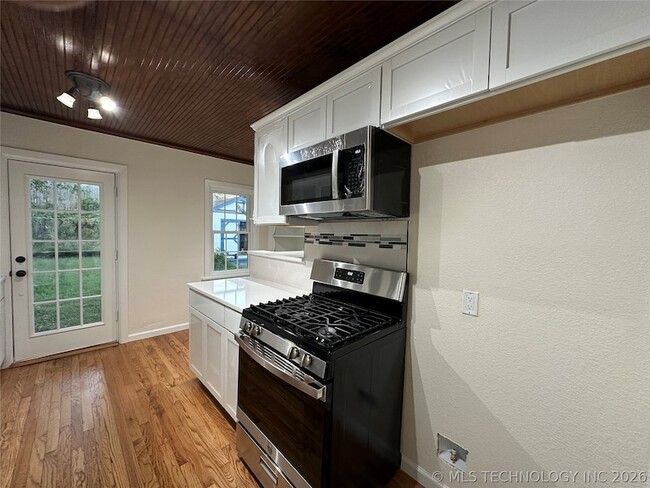 Photo - 1235 S Gary Pl