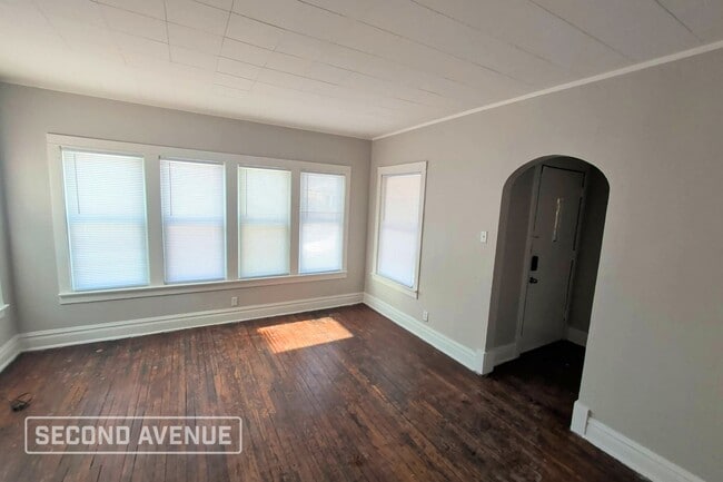 Photo - 8725 S Bishop St