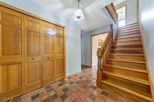 Photo - 1720 Stine Rd