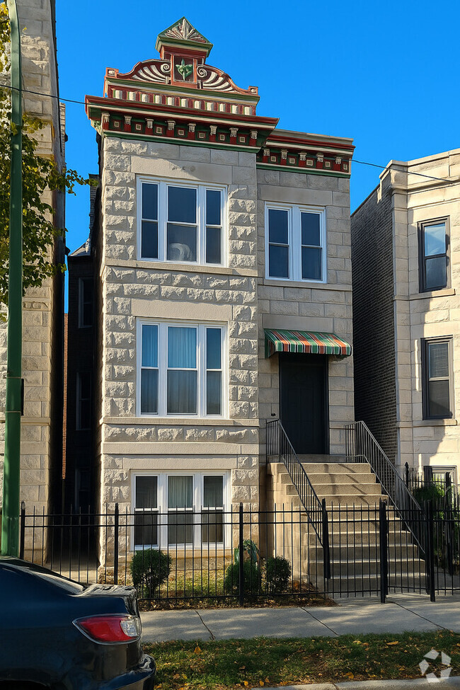 Building Photo - 1338 N Claremont Ave Rental
