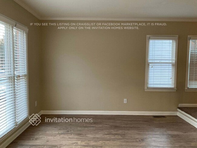 Photo - 655 River Overlook Dr NW