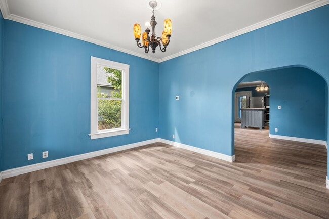 Photo - Centrally Located Home With Unbelievable C...