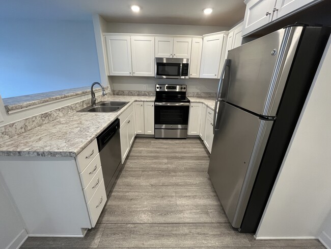 Photo - 3641 Andover Ln