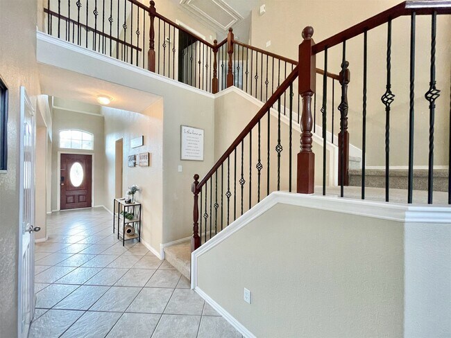 Photo - 33010 Greenfield Forest Dr