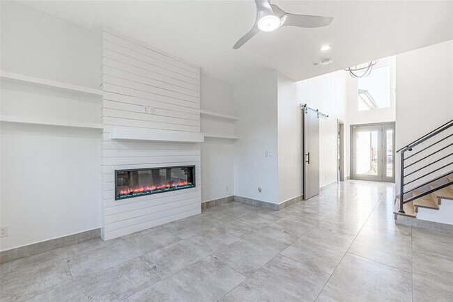 Photo - 57 Waterford Way