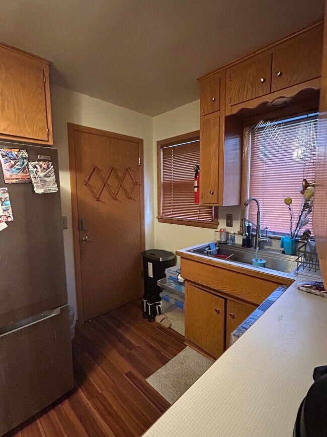 Photo - 1408 Winchell St Unidad 2