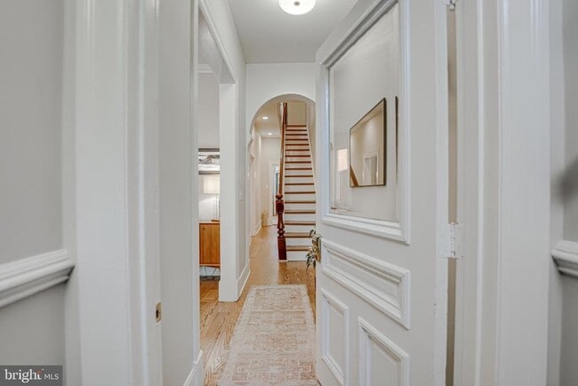 Photo - 707 12th St NE