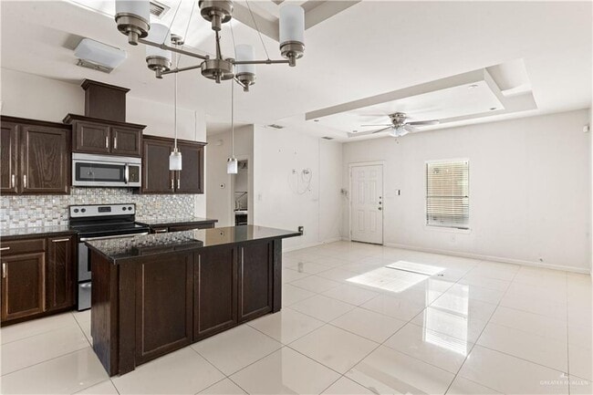 Photo - 13 West Dr Unit 4