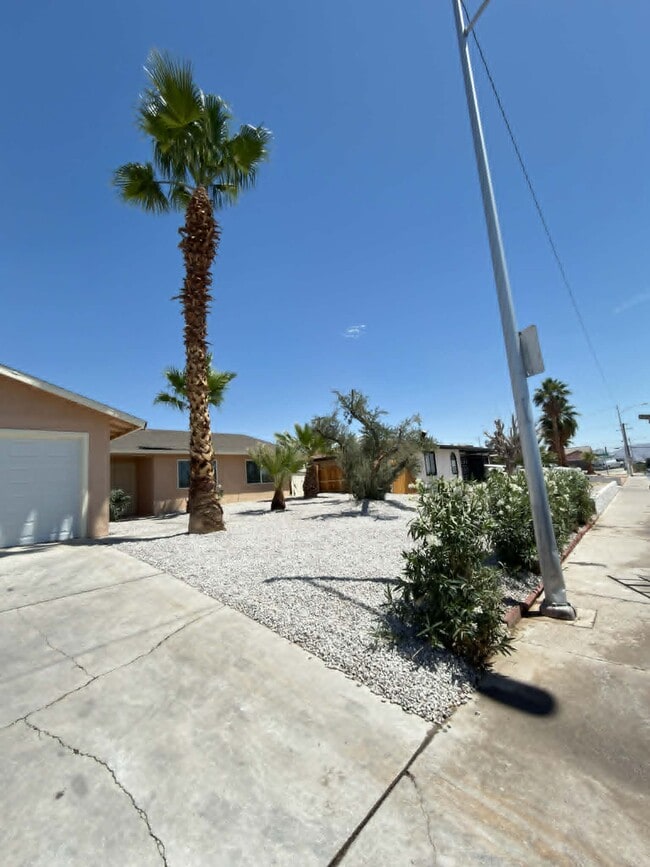 Photo - 3608 W Bonanza Rd