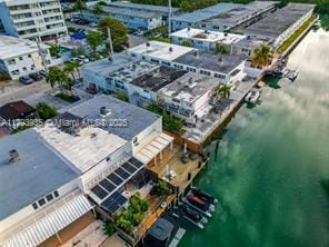 Photo - 830 Raymond St