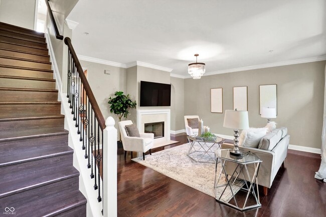 Photo - 529 E New York St Rental