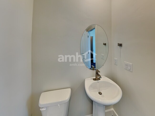 Photo - 11022 S Trocadero Ave