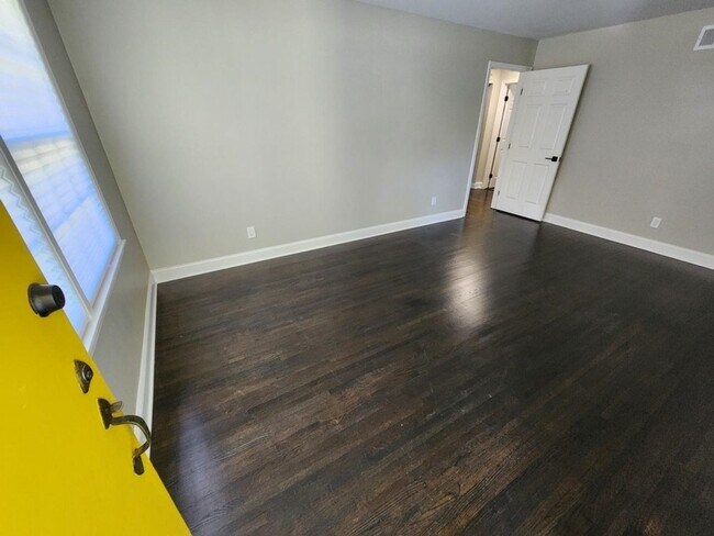Photo - Rare opening with a 4 bedroom @5259 Sequoia