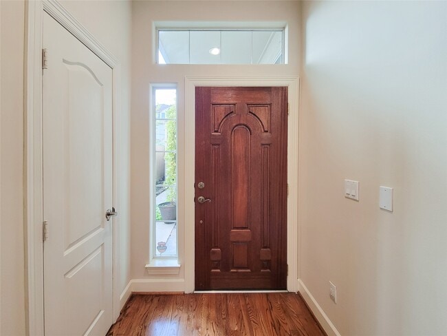 Photo - 5514 Feagan St