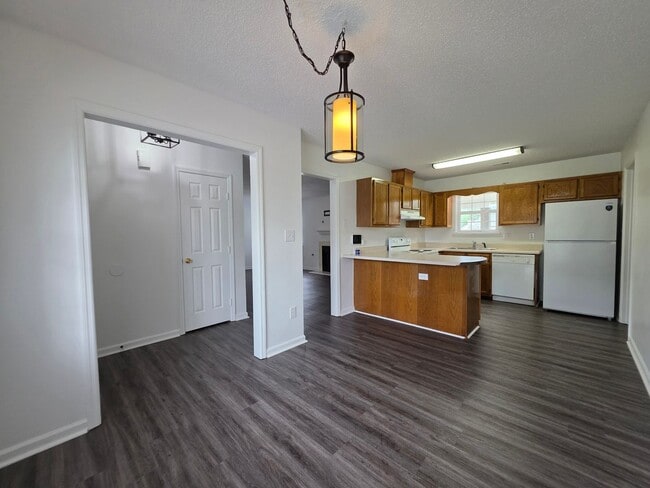Photo - Freshly Updated 4-Bedroom Home on a Spacious Corner Lot in Horse Creek Farms