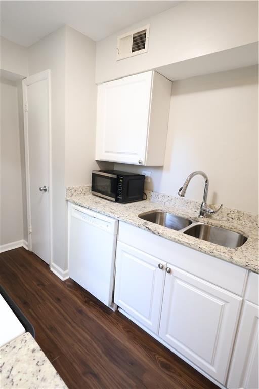 Photo - 3091 Colonial Way Unidad H2