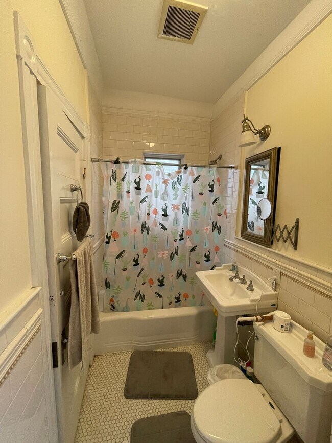 Photo - 1bed in Back Bay No broker fee!