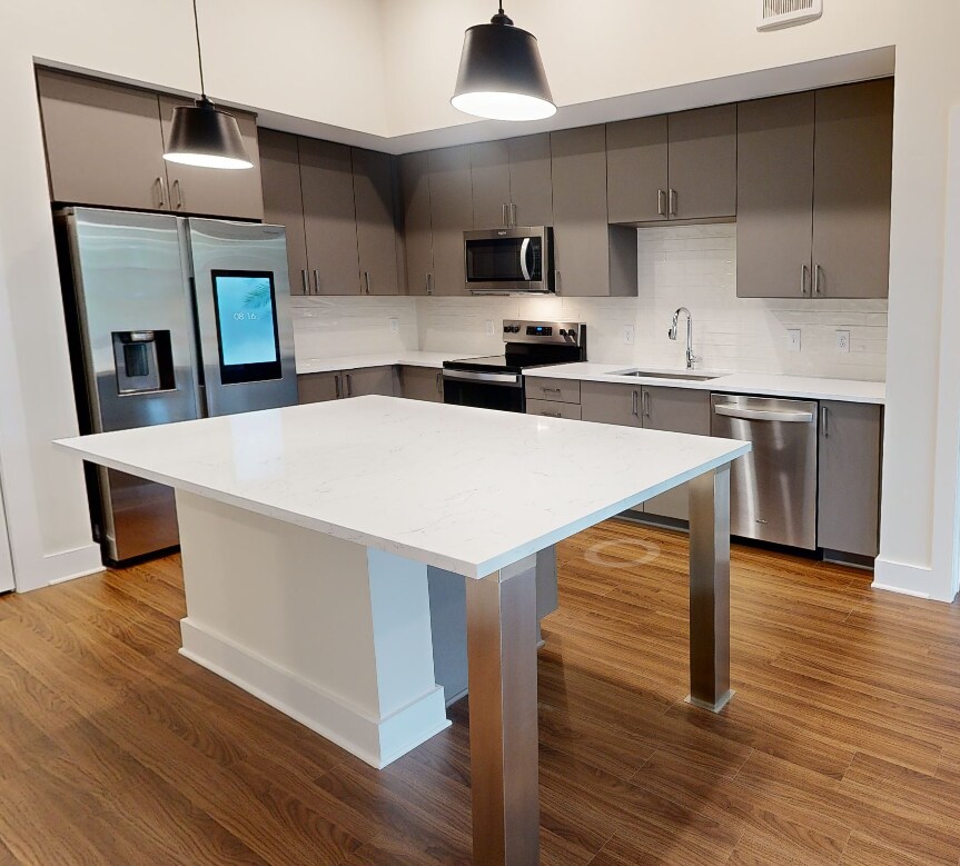 Photo - AMLI Brookhaven Apartments