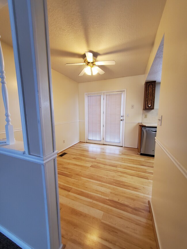 1020 E 1275 N