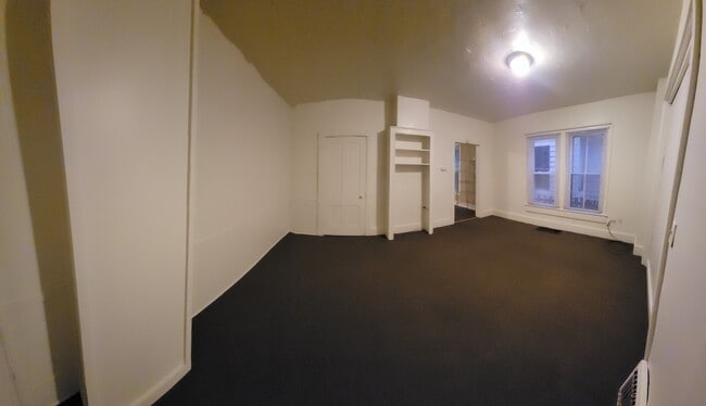 Photo - 222 S 4th St