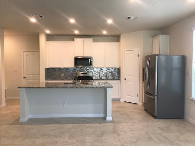 Photo - 115 Iron Rail Rd