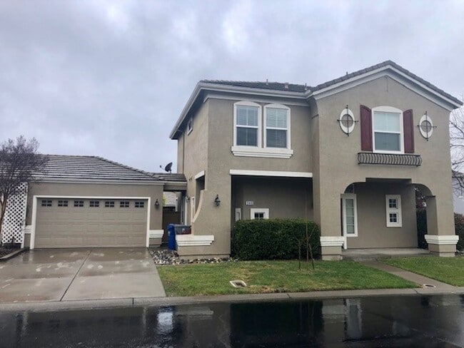 Photo - Gorgeous 2-Story 3 Bedroom, 2.5 Bath Home with 2 Car Garage Located in Folsom is Available NOW!