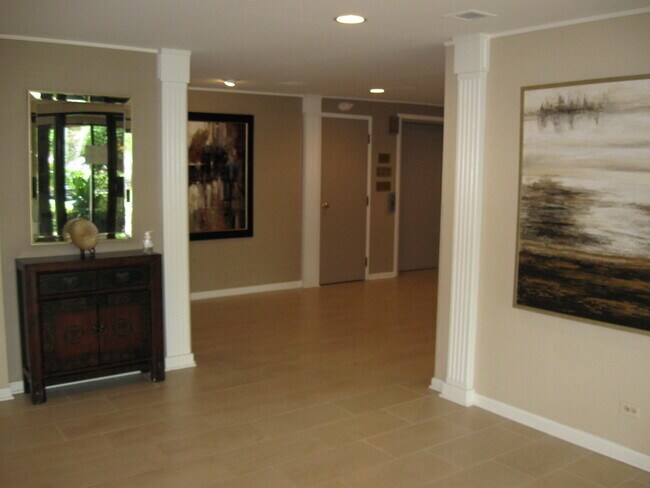Photo - 2020 Chestnut Ave Unit 406