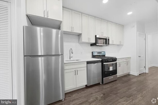 Building Photo - 5402 3rd St NE Rental