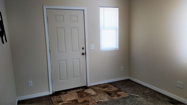 Photo - 1 Bedroom 1 Bathroom House For Rent