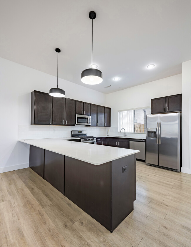 Parkside Row - Parkside Row Townhomes