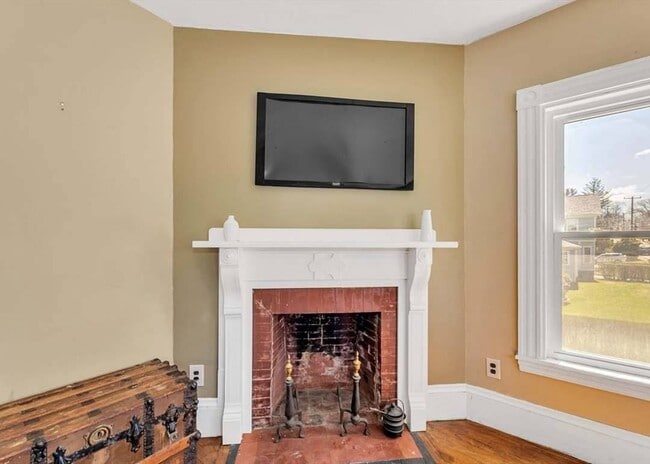 Photo - 86 Milton Ave
