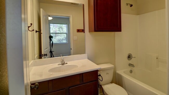 Photo - Falcon Point Condos