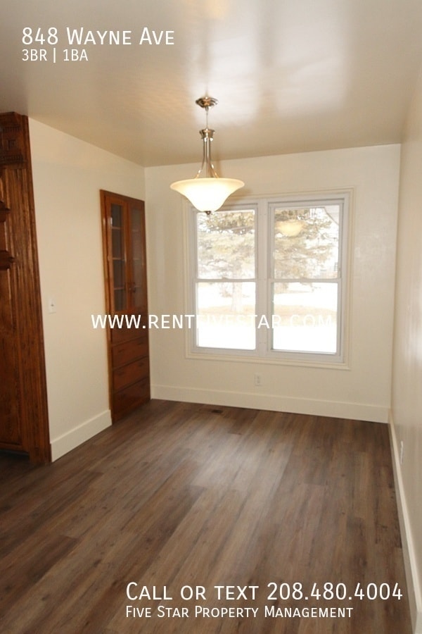 Photo - 848 Wayne Ave
