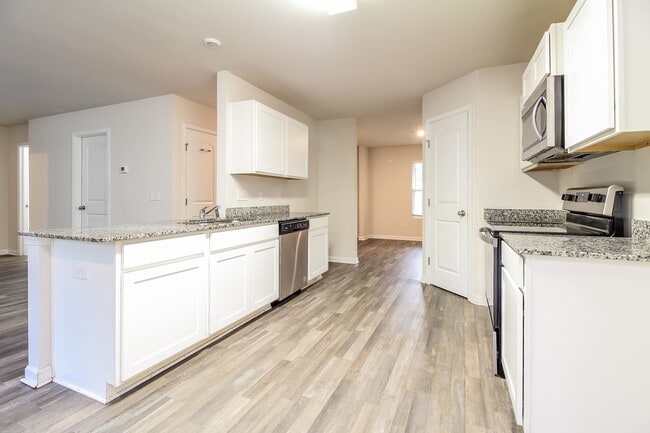 Photo - 167 Evvalane Dr