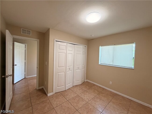 Photo - 2206 Keith Ave S