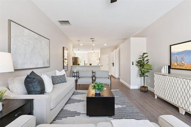 1209 Cathcart Cir