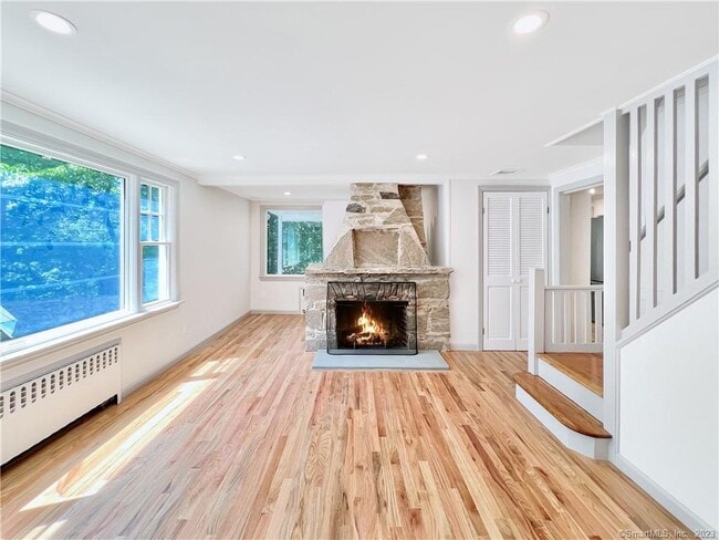 Photo - 23 Apple Tree Ln