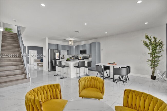 1968 NW 25th Ave