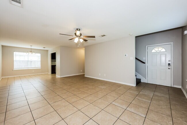 Photo - 3004 Lawndale Dr