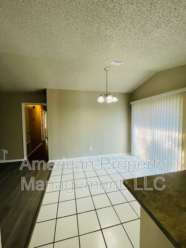 Photo - 1810-P1810 W 58th St